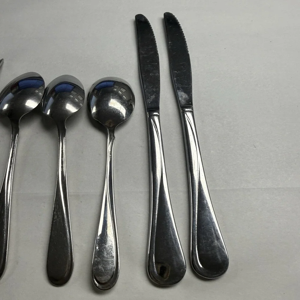 8 Pc Oneida Flight Reliance Salad Forks Knives Soup Spoons Stainless Flatware
